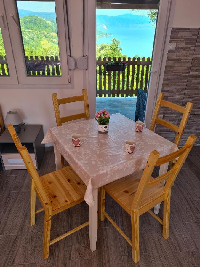 Apartmani Kuljanin Donji Milanovac Esterno foto
