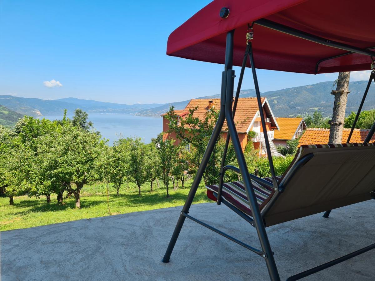 Apartmani Kuljanin Donji Milanovac Esterno foto