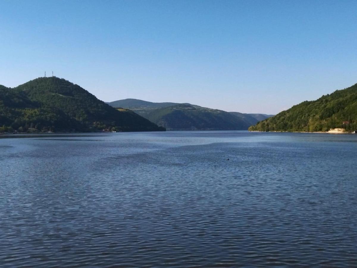 Apartmani Kuljanin Donji Milanovac Esterno foto